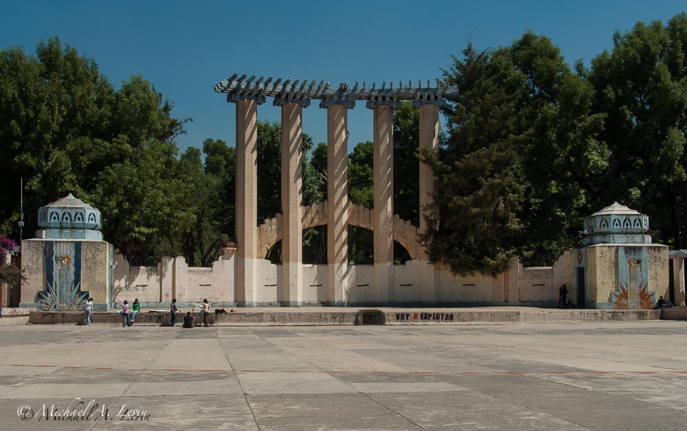 Local Plaza